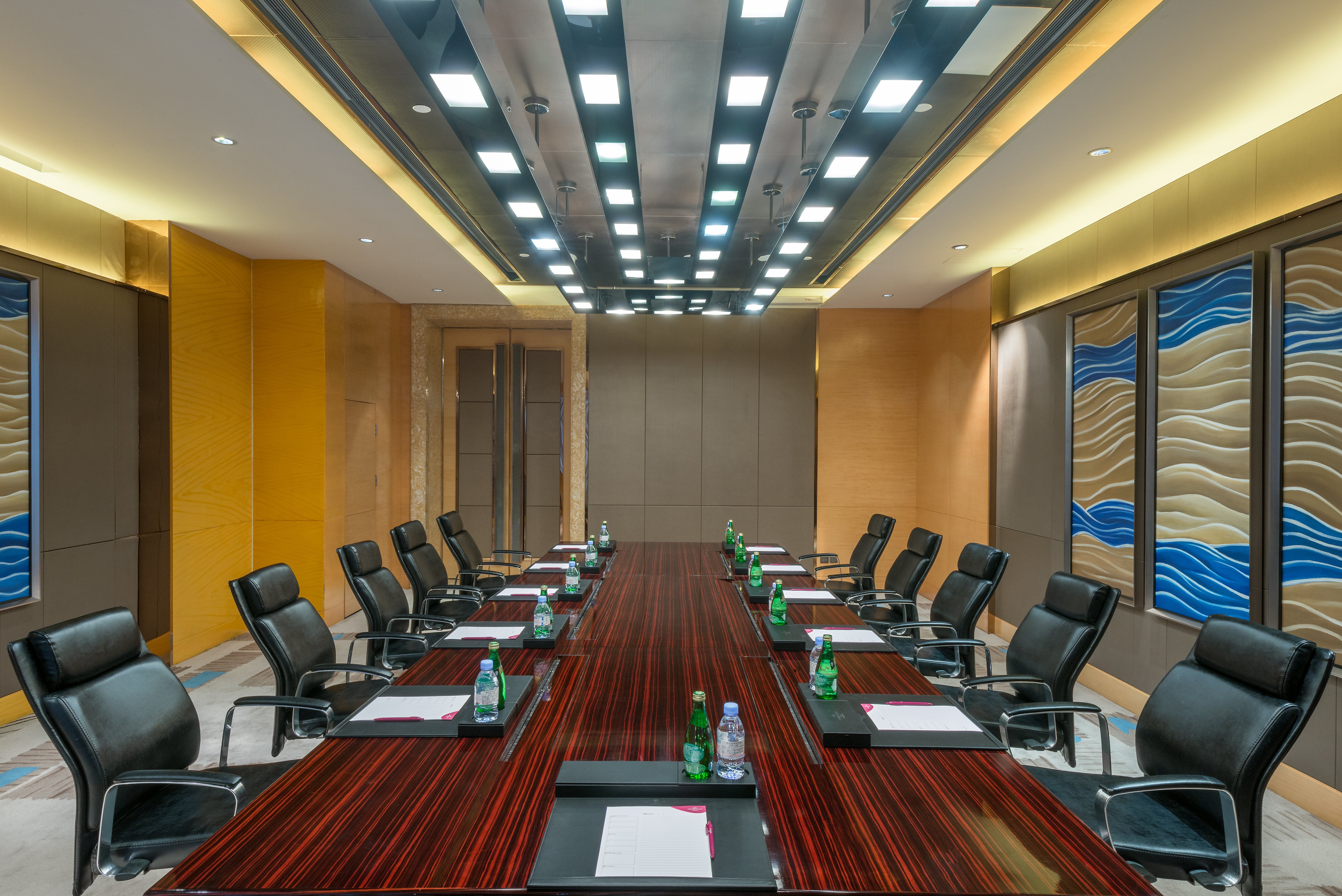 Crowne Plaza LANZHOU 35/50