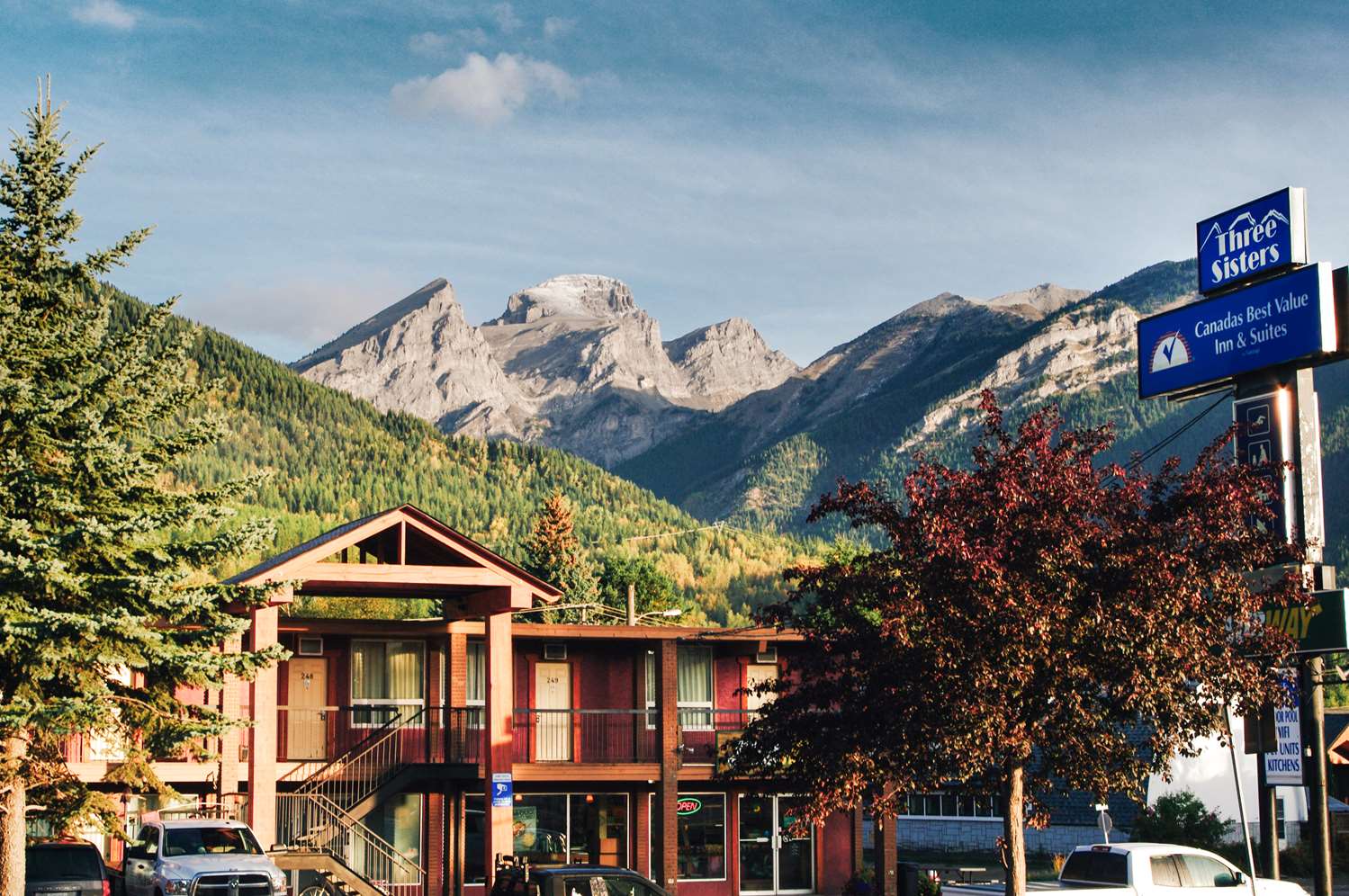 EasyStay Inn & Suites Fernie 2/37
