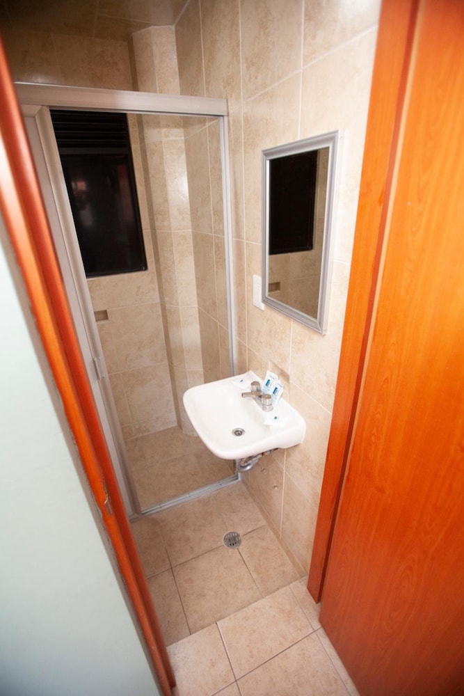 Hotel Lira - Solo Adultos 25/29