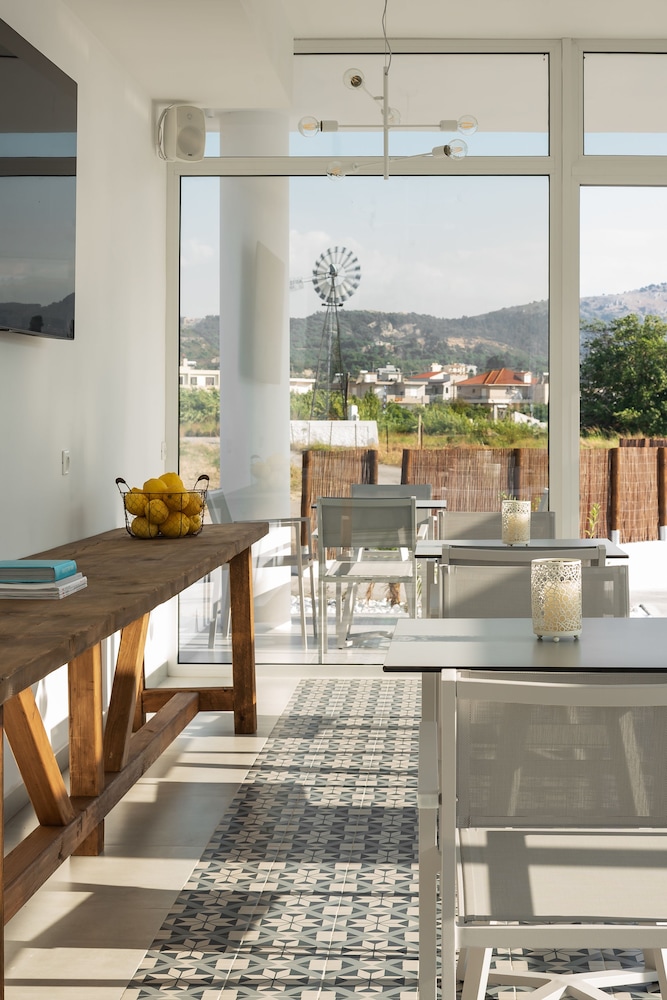 Nama Retreat Suites 47/56