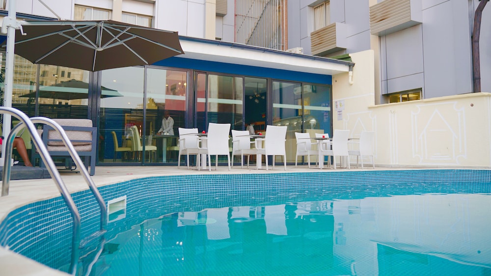 Merina Hotel 40/44
