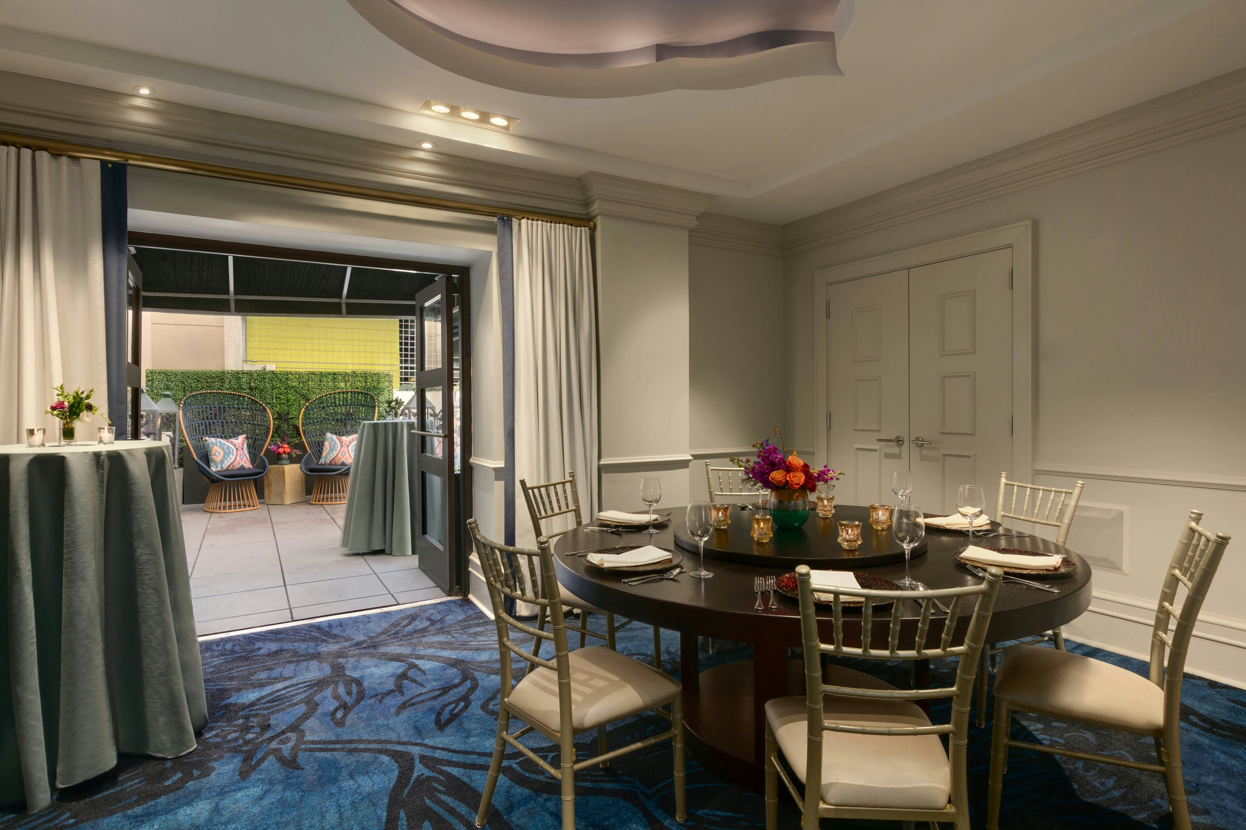 Glenn Hotel, Autograph Collection 19/41