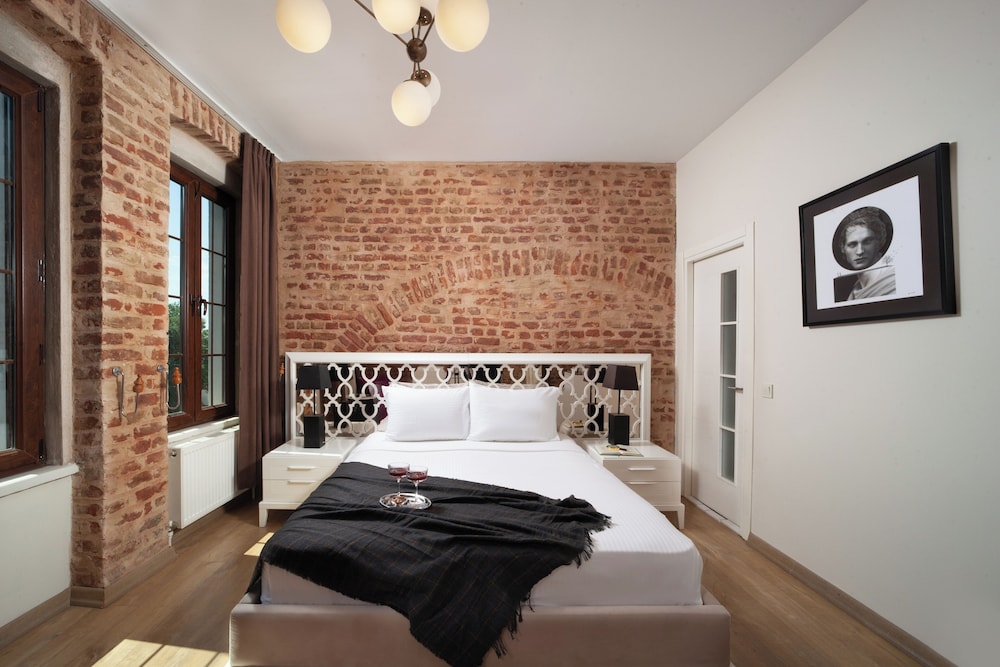 NINE ISTANBUL HOTEL 20/50