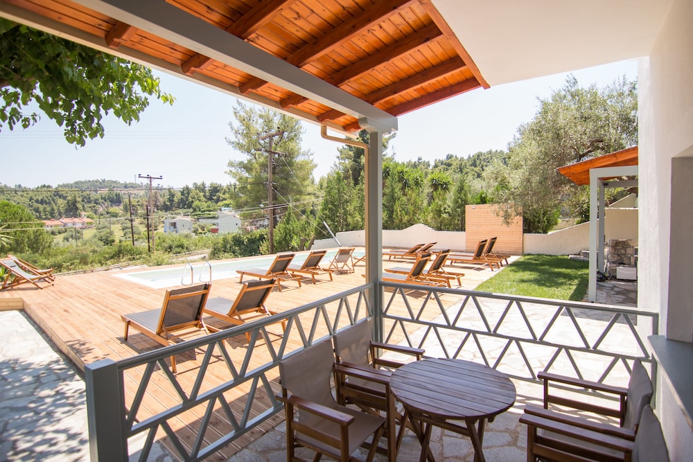 Casa Luxury Suites 22/44