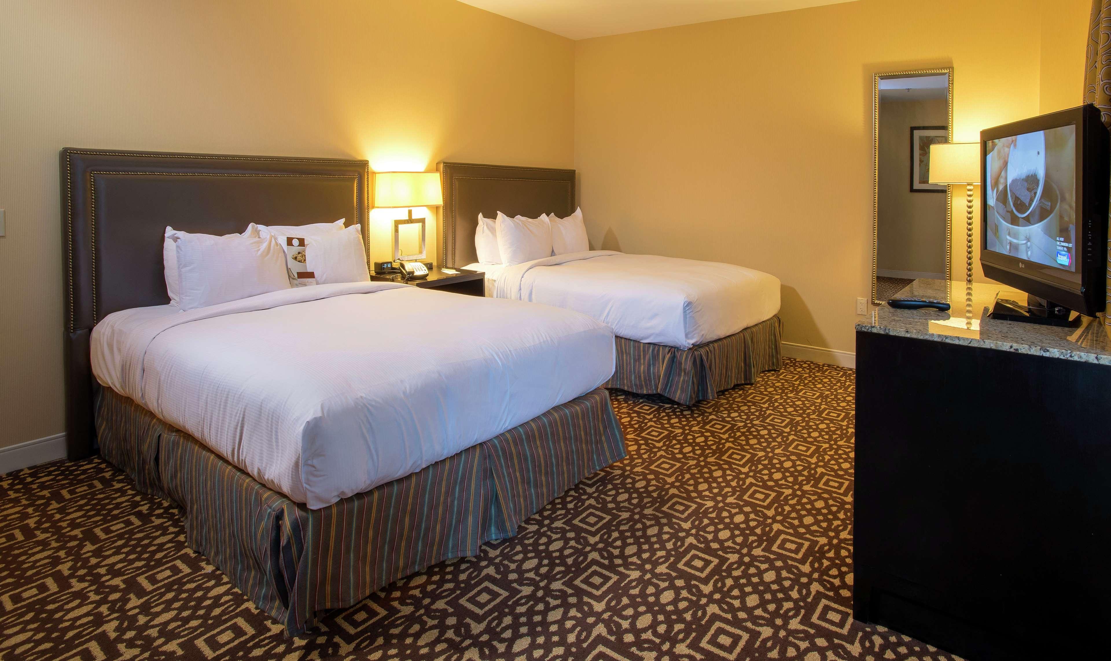 1 BEDROOM, SUITE, 2 QUEEN BEDS, ACCESSIBLE