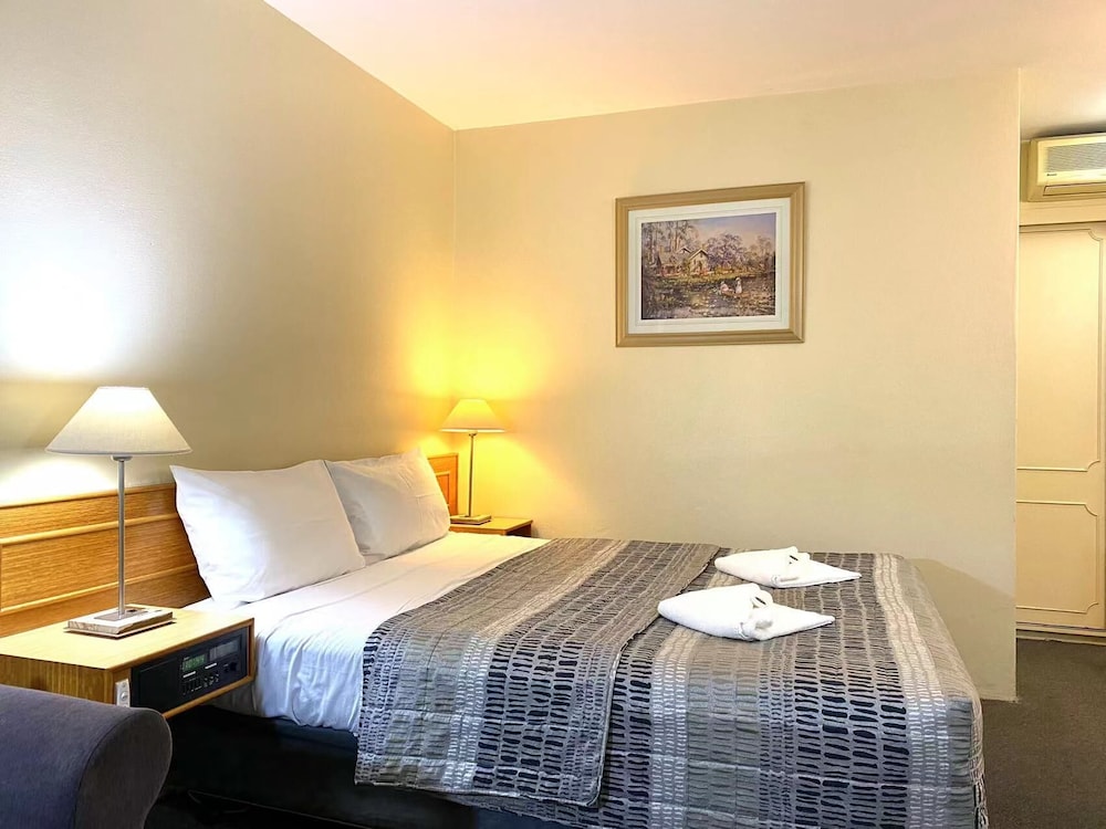 Gateway Motor Inn Narrandera 4/45