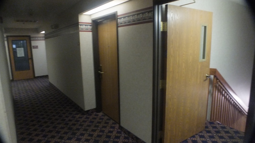 Quality Express Inn Suites Mineral Wells 31/49