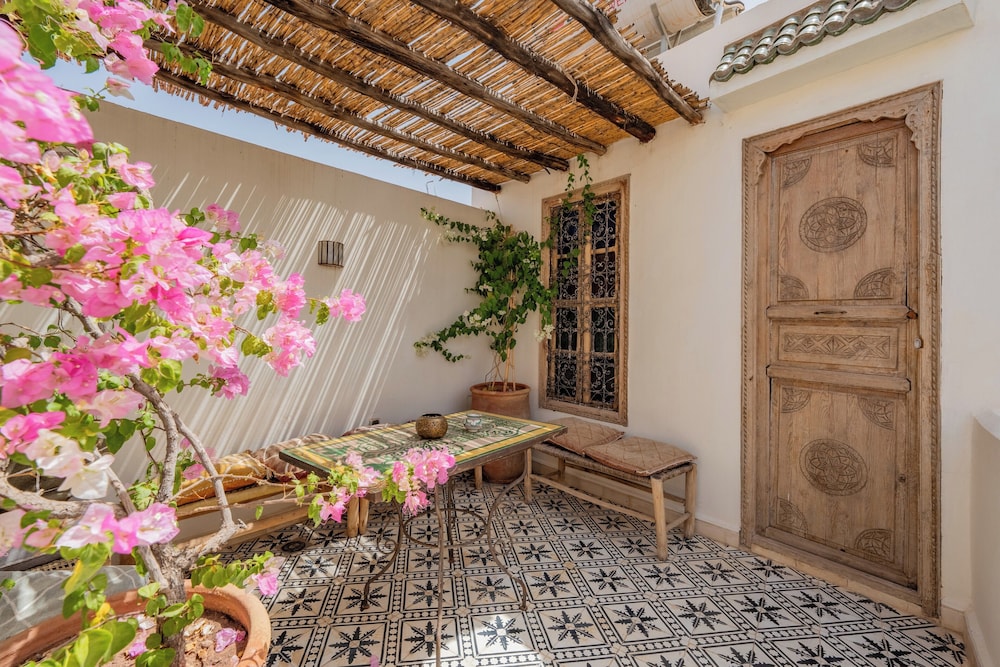 Riad Yamina 52 4/50