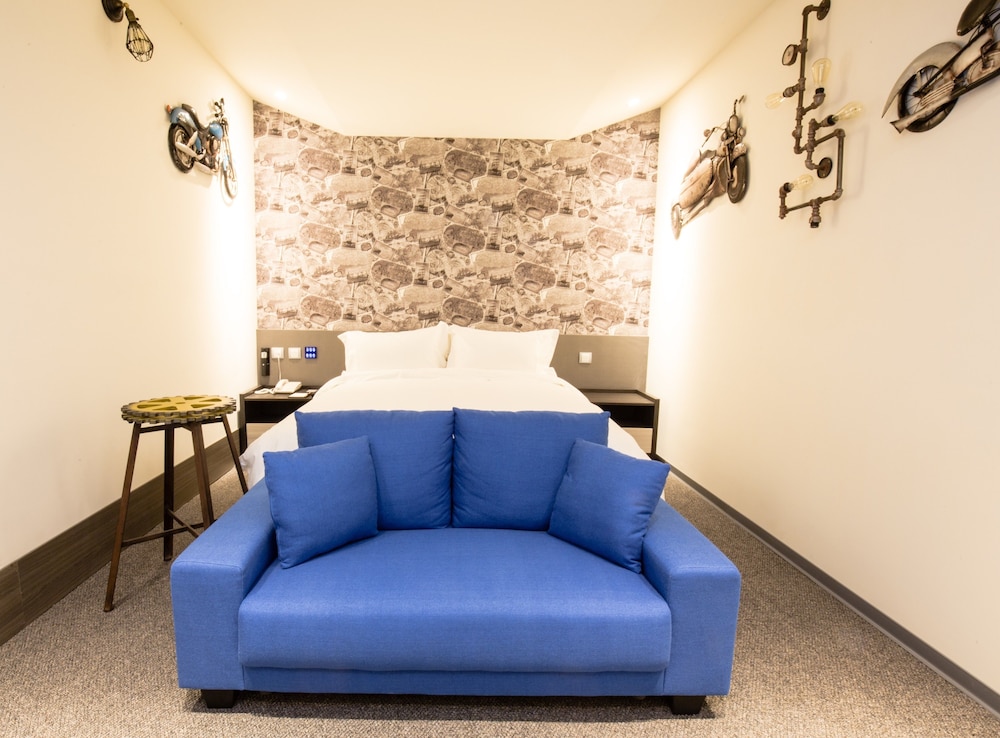 Walker Hotel Ximen 38/50