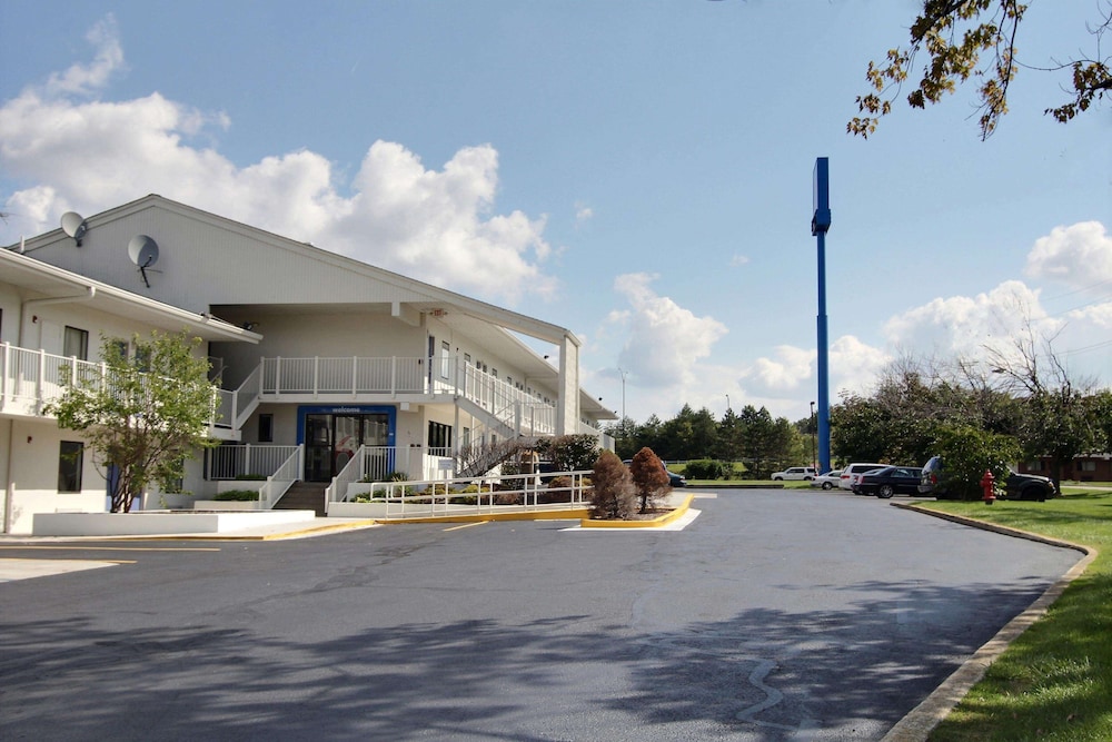Motel6 Middleburg Heights, OH - Cleveland 42/49