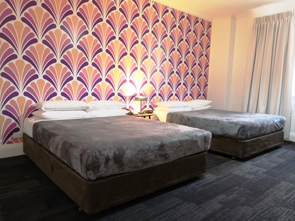 Criterion Hotel 16/57