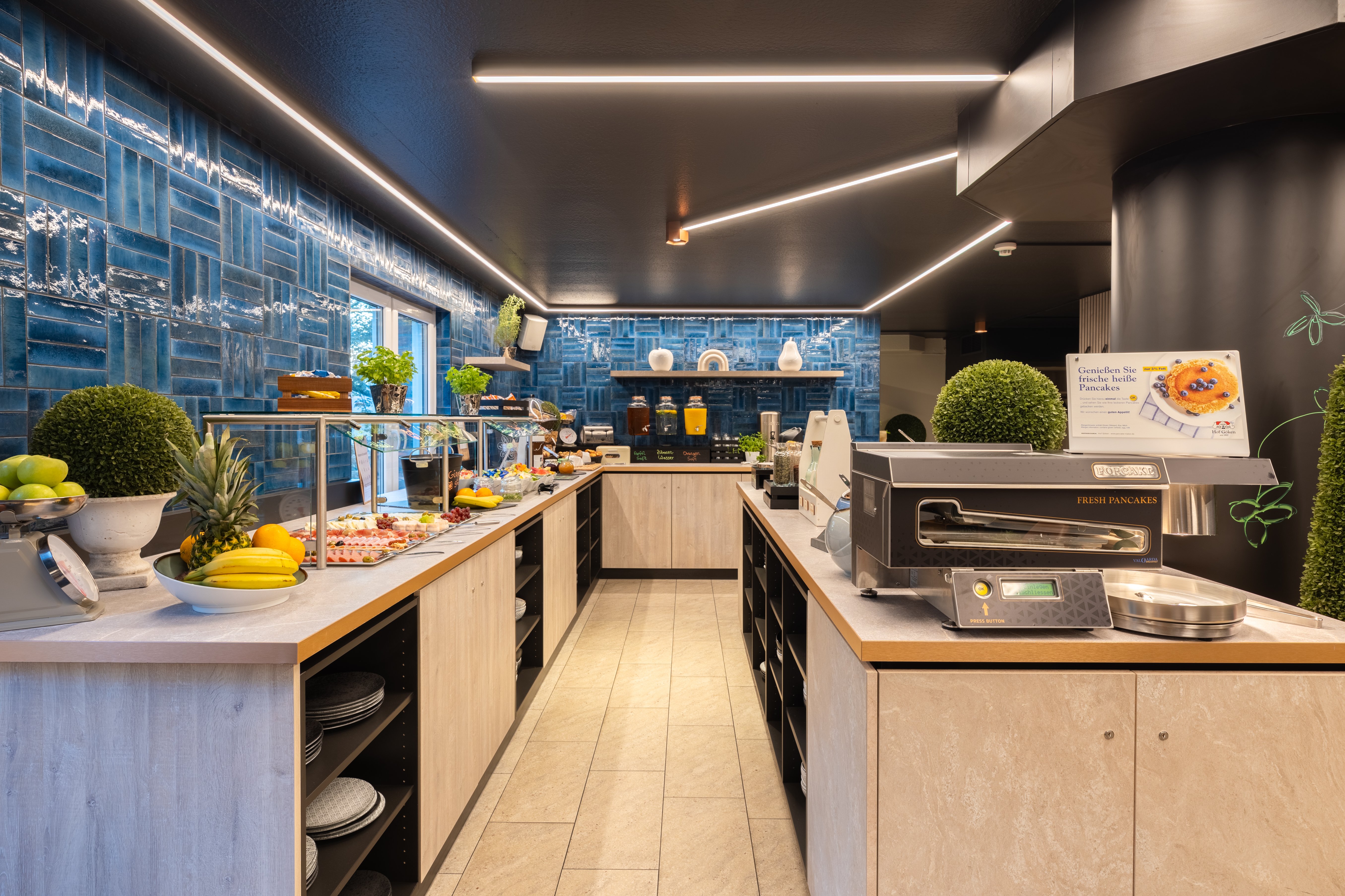 Holiday Inn - The Niu, Stream Monchengladbach 56/71