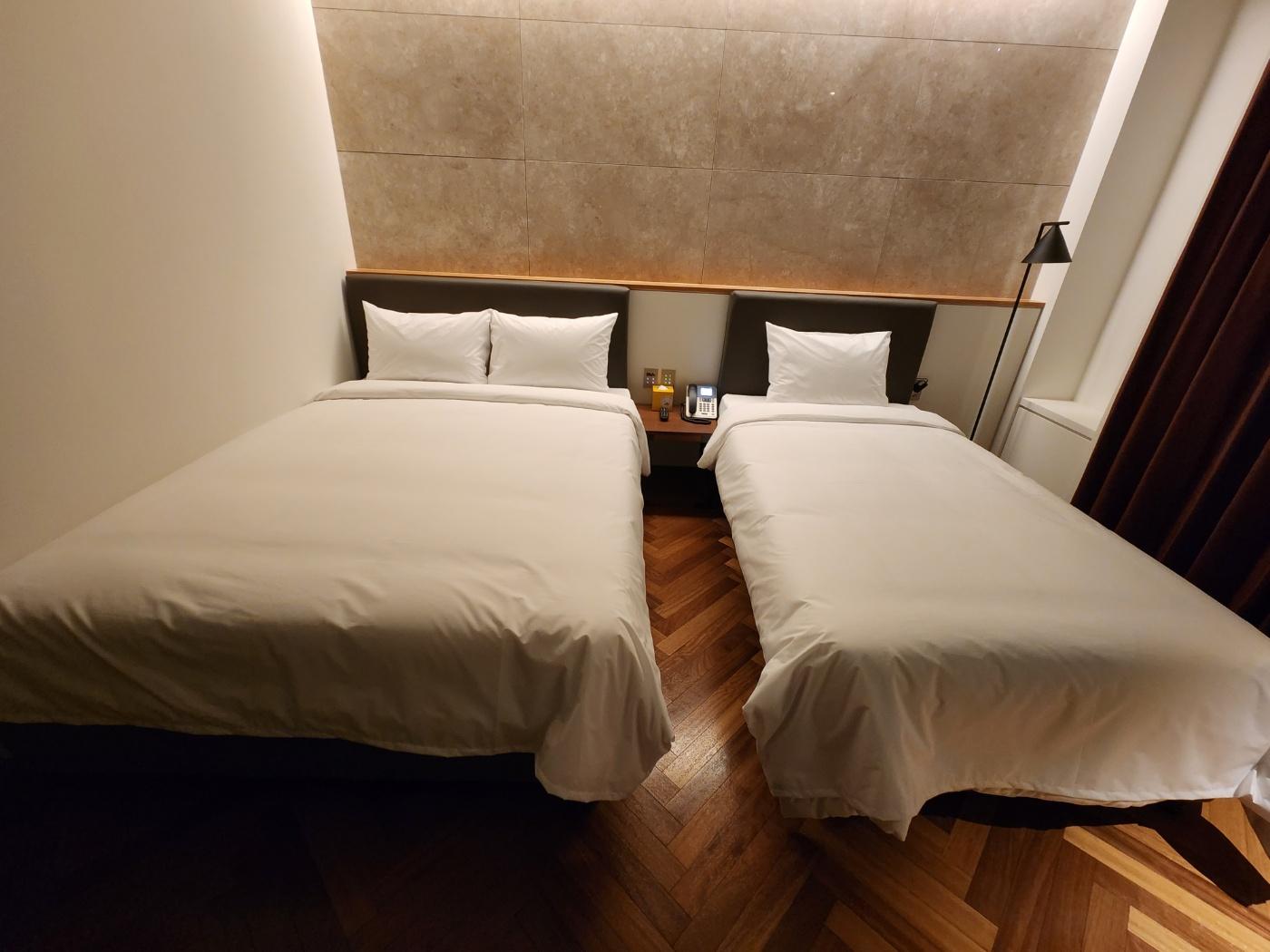 Family, Single Bed, No Parking