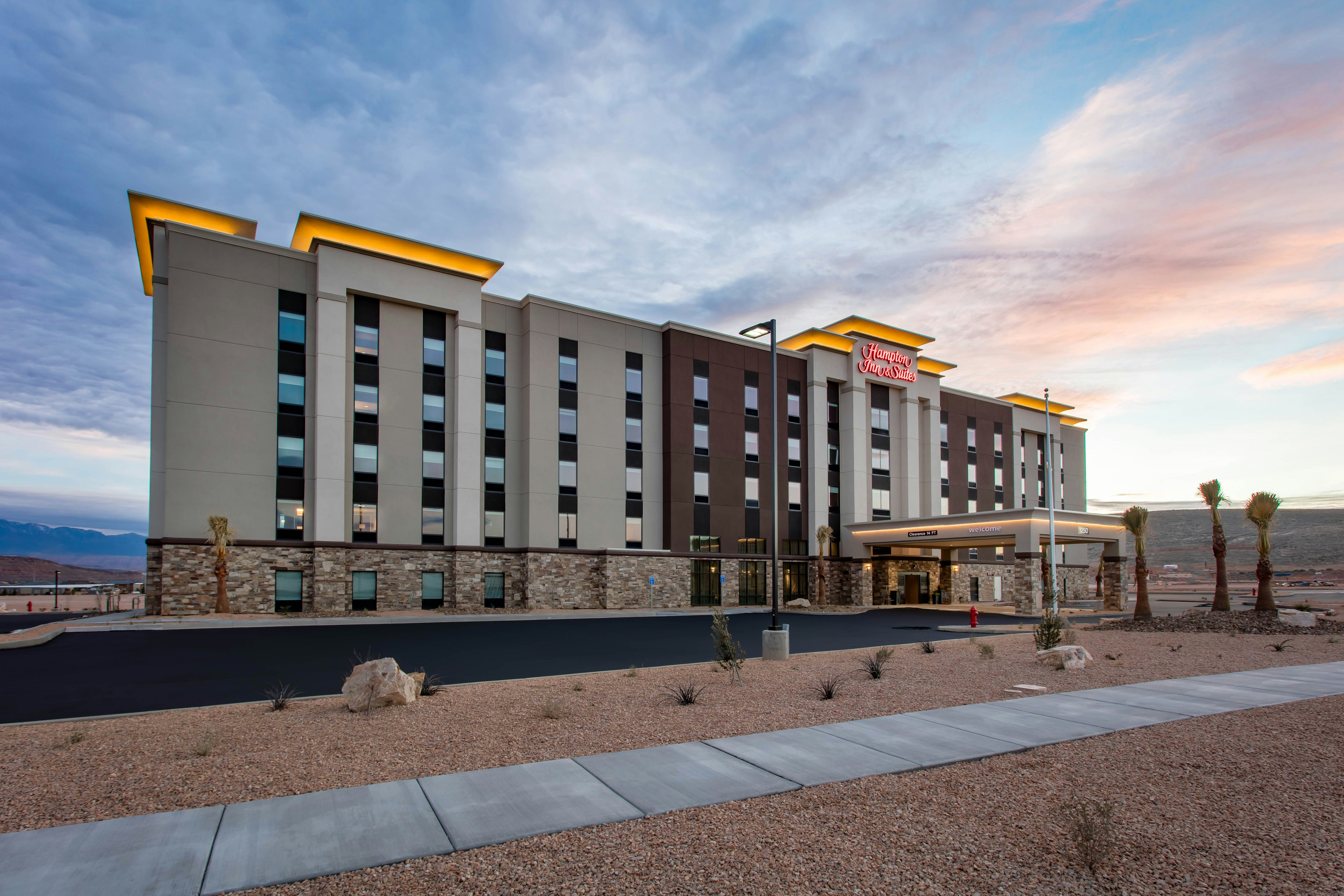 Hampton Inn & Suites St. George SunRiver 1/3