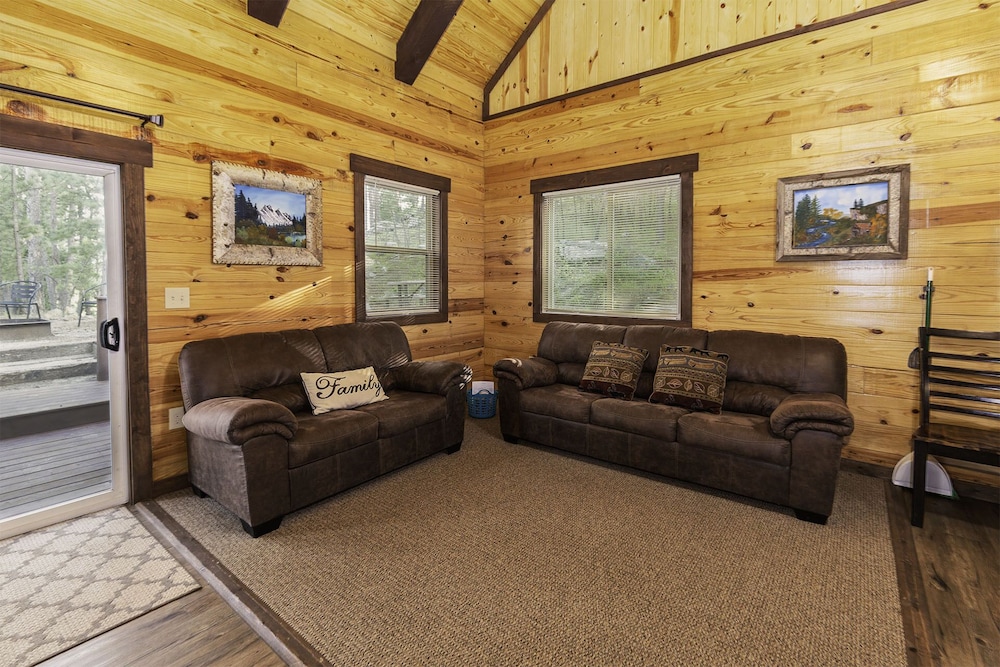 Freedom Ridge Cabins 30/54