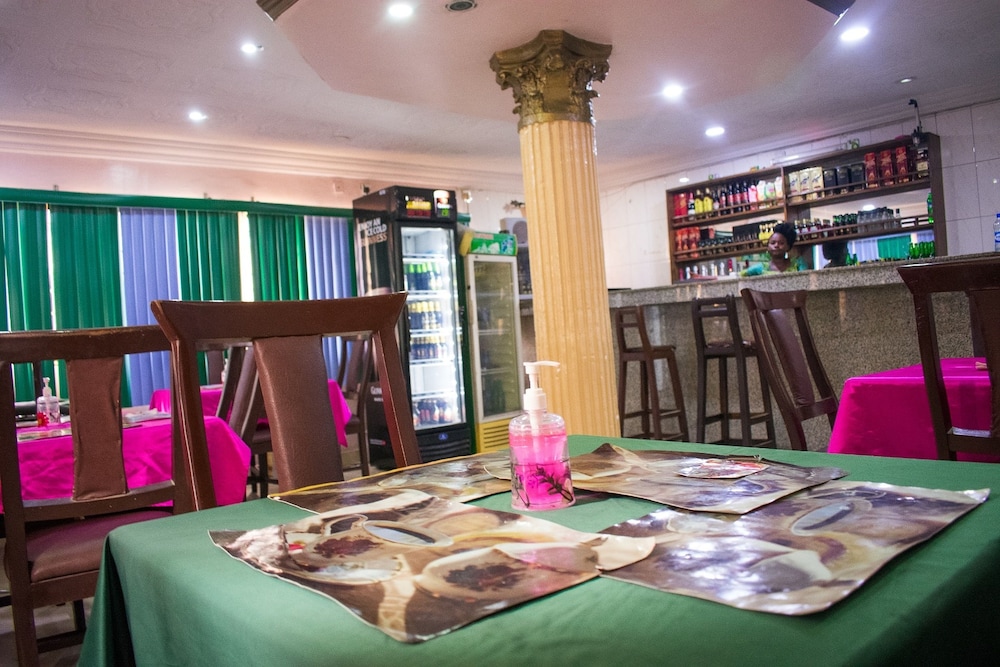 Isno Hotels Lagos 26/35