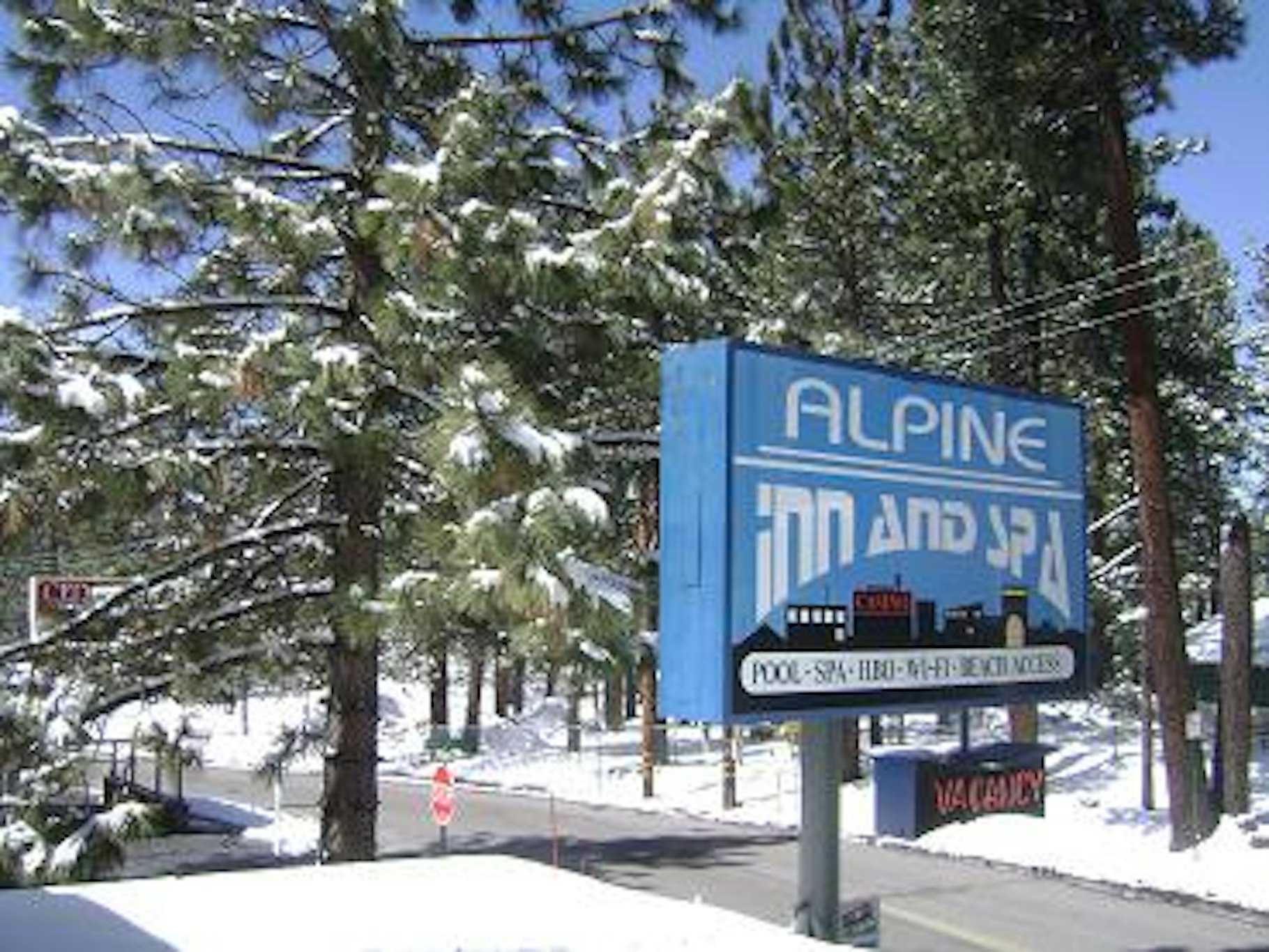 Alpine Inn and Spa 31/33