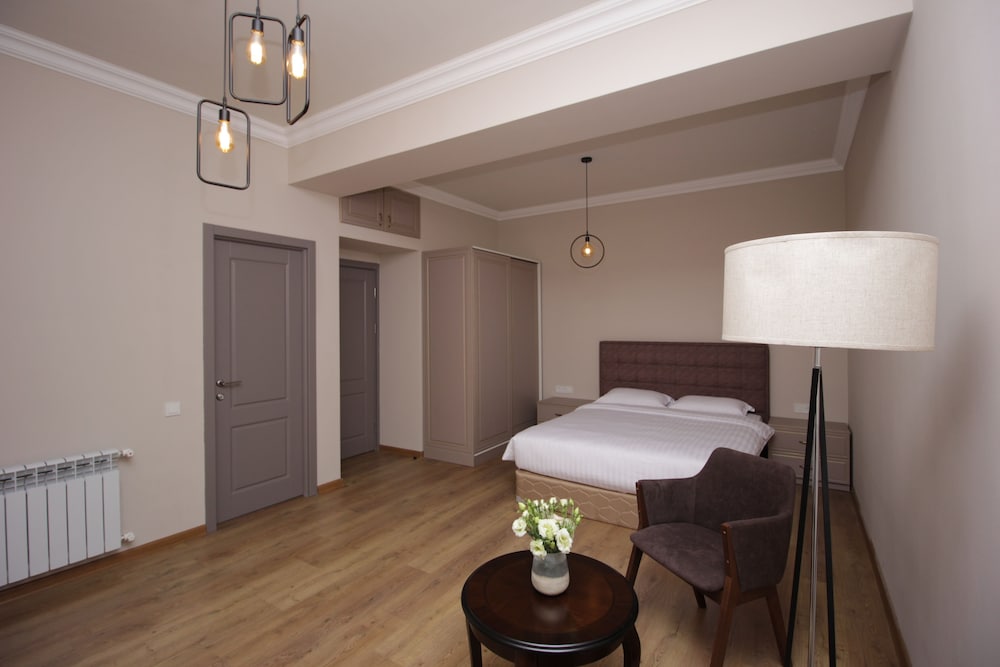 A Hotel Yerevan 27/54