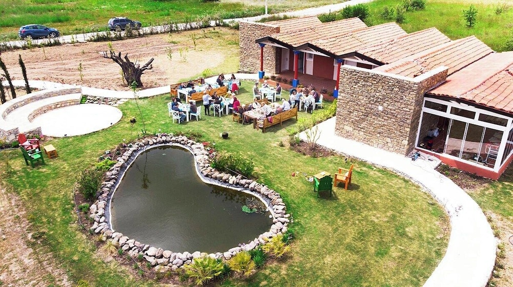 ION Village Urla 12/13