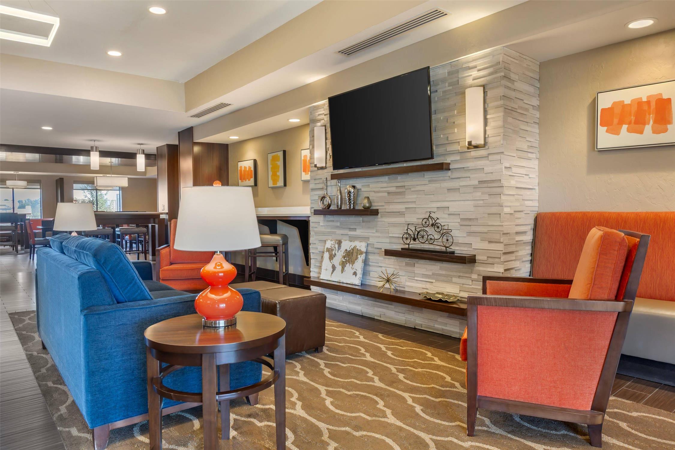 Comfort Suites Florence - Cincinnati South 24/40