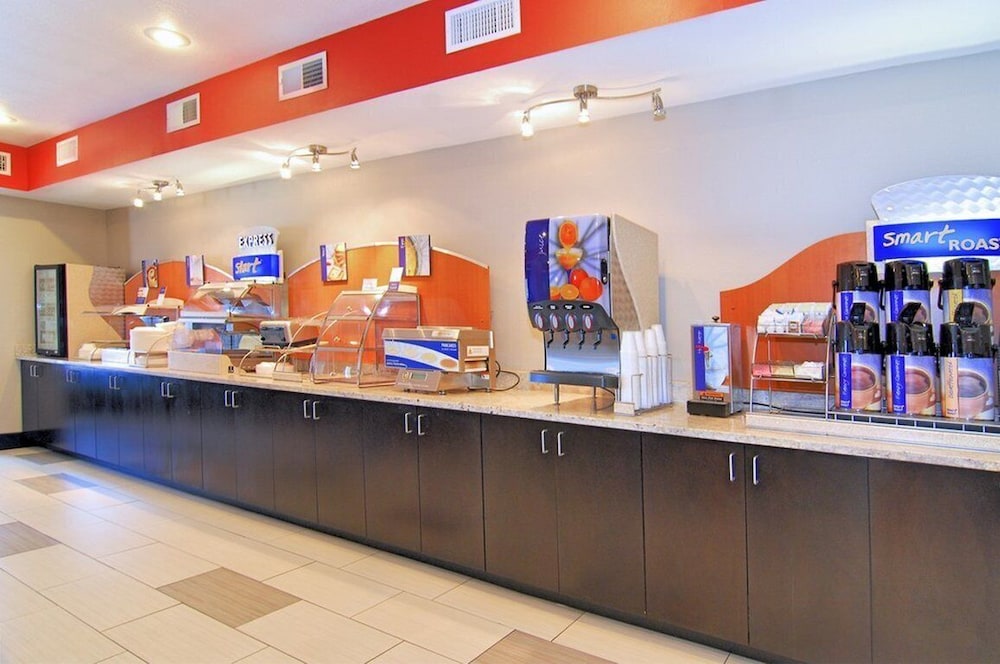 restaurant-cafeteria