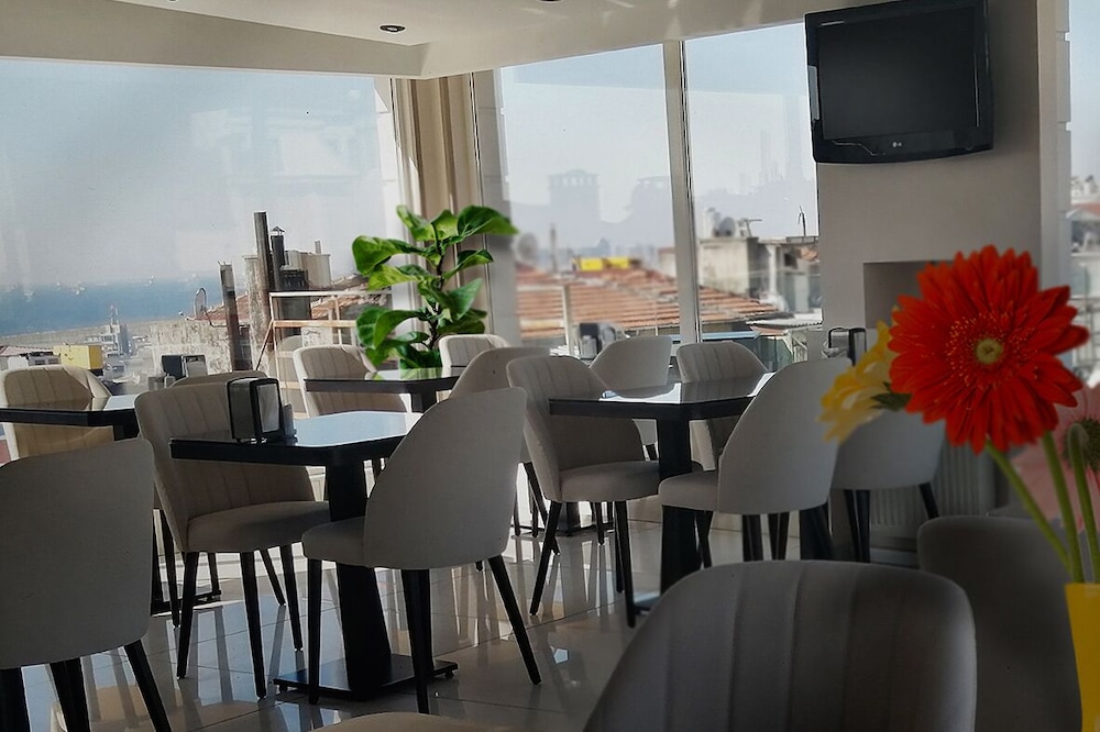 Sembol Hotel 43/46
