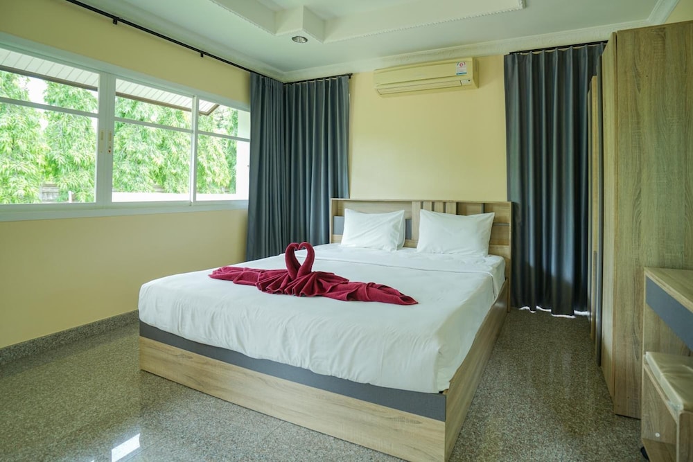 Baan Faa Talaychan Resort 36/65
