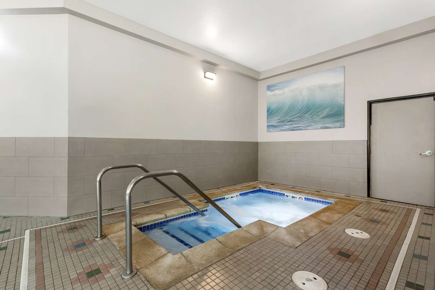 Best Western Plus Des Moines West Inn & Suites 6/17