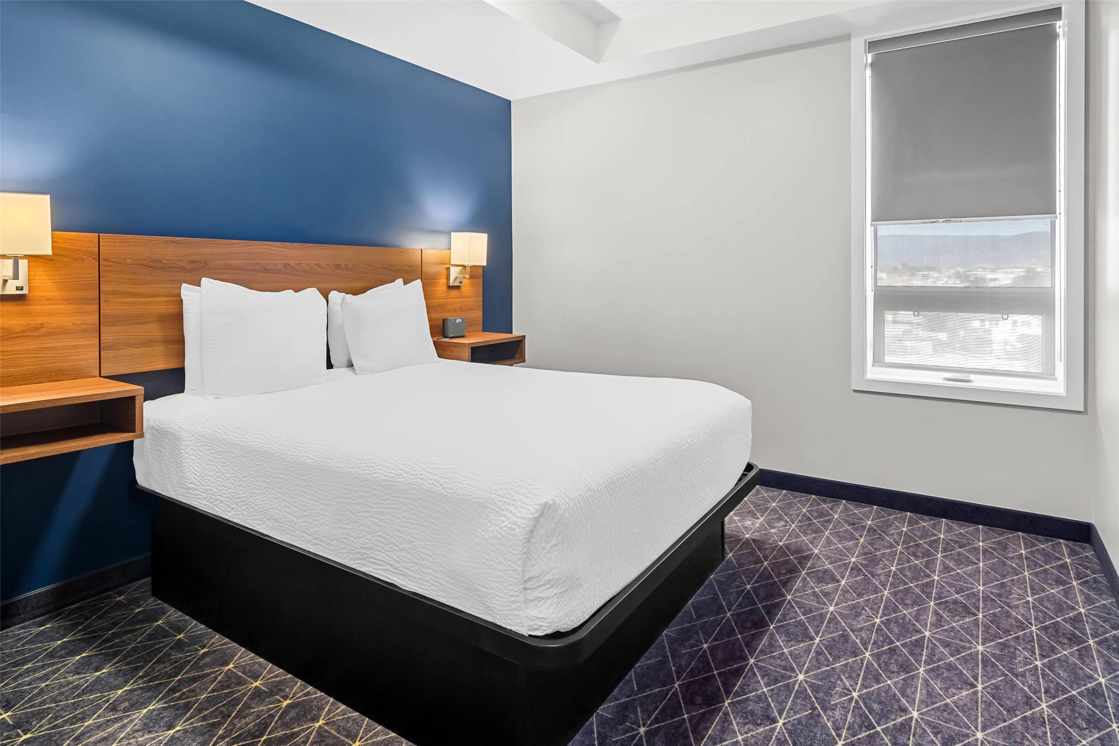 Park Inn by Radisson, Kelowna 8/40