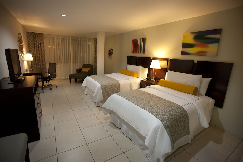 Hotel Los Andes 7/50
