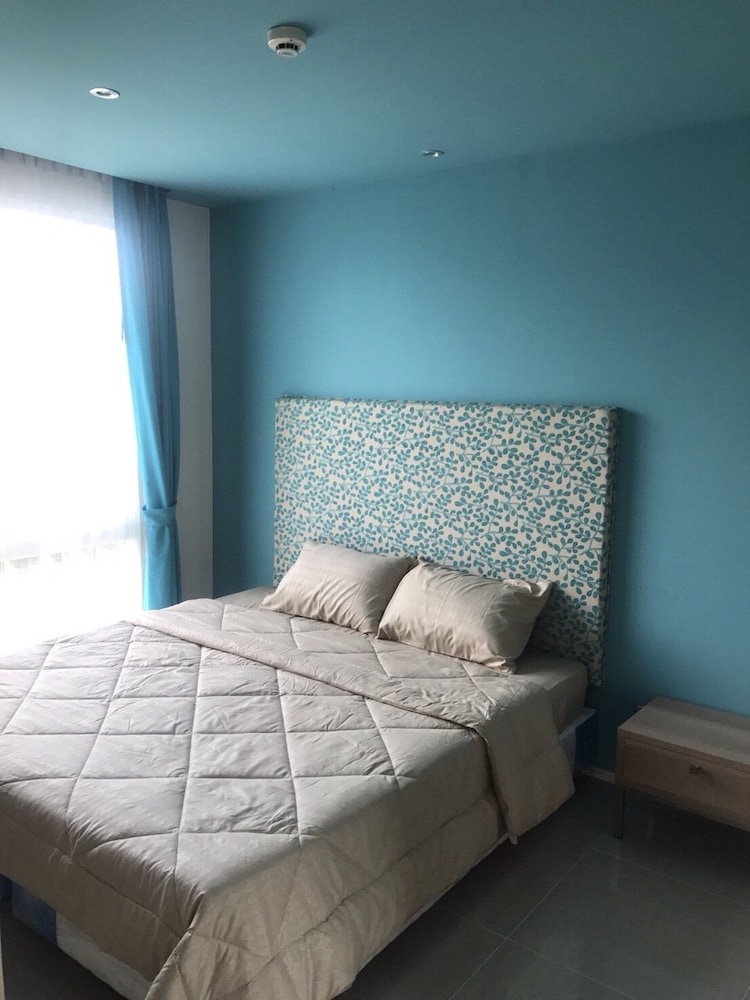 Atlantis Condo Resort Pattaya EVT 11/50