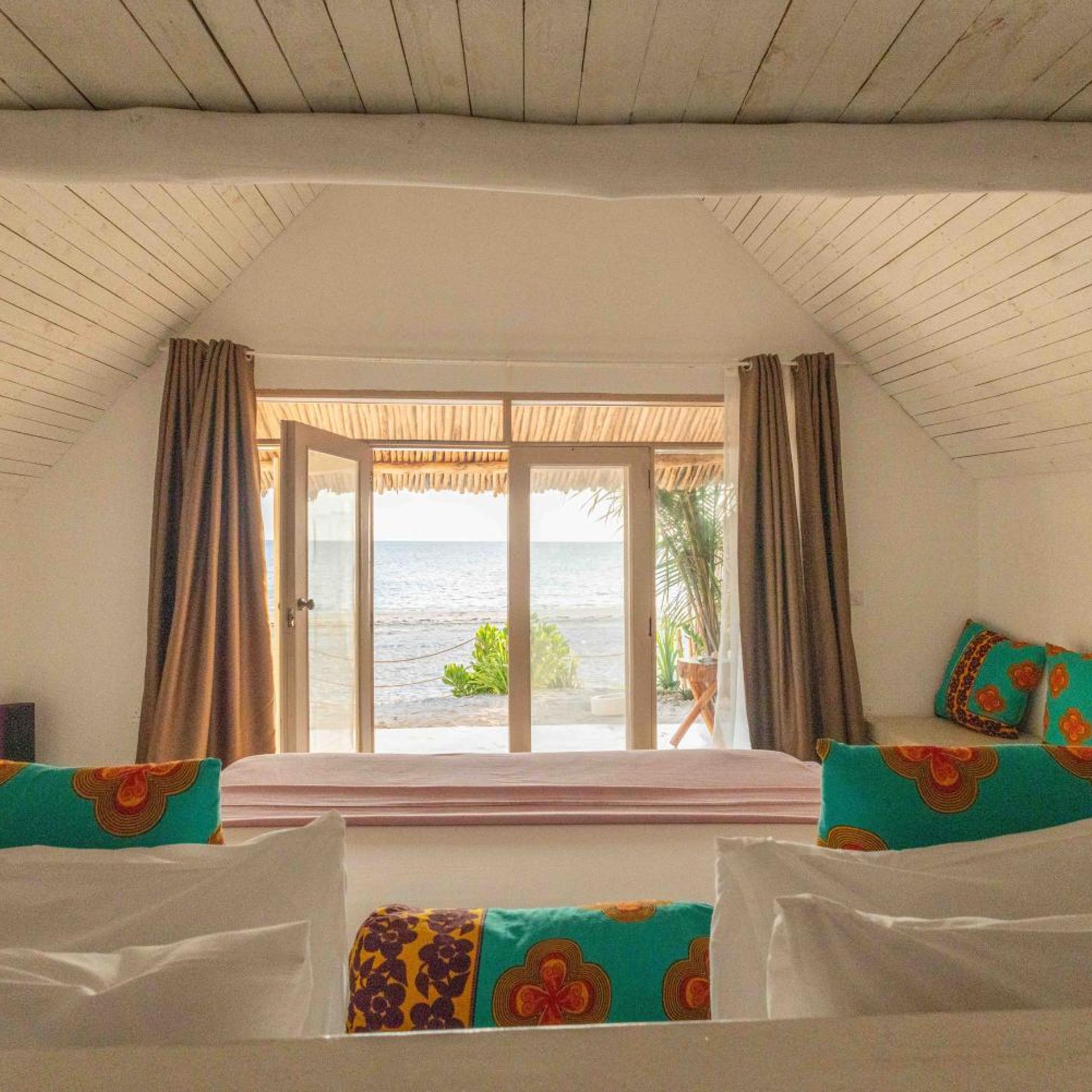 Room, Beach Front