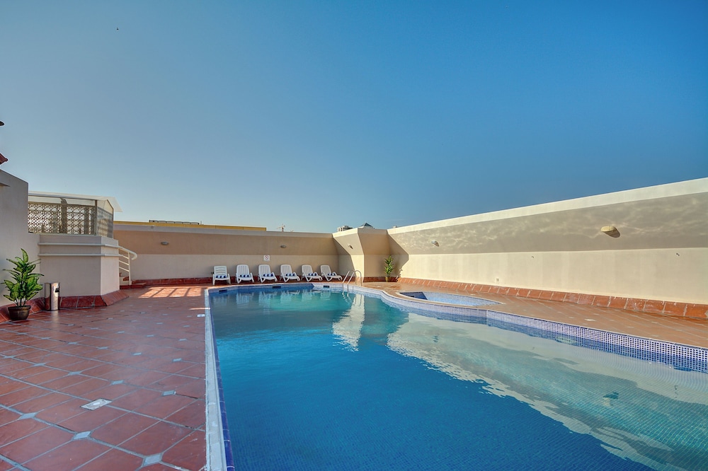 Al Manar Grand Hotel Apartment Bur Dubai 61/64