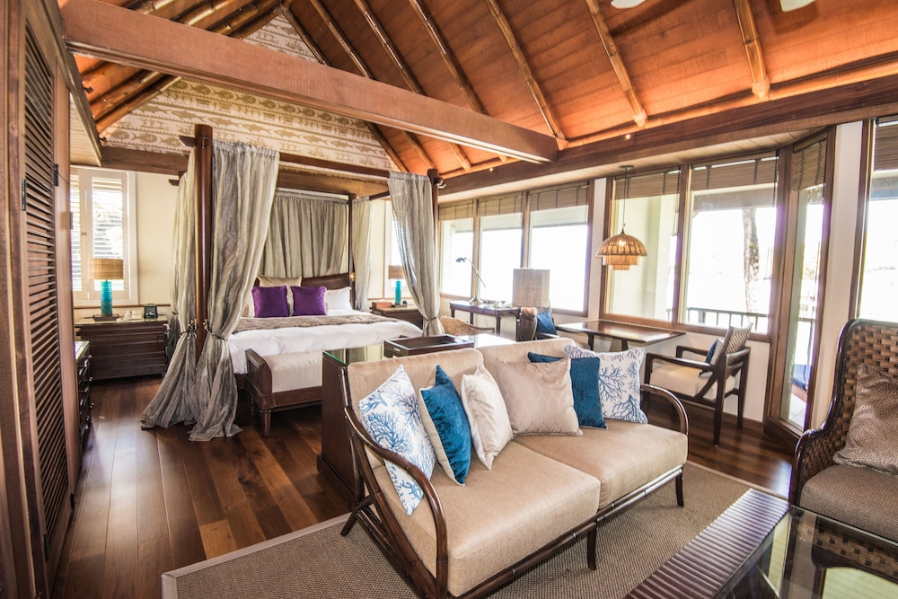 Palau Pacific Resort 27/38