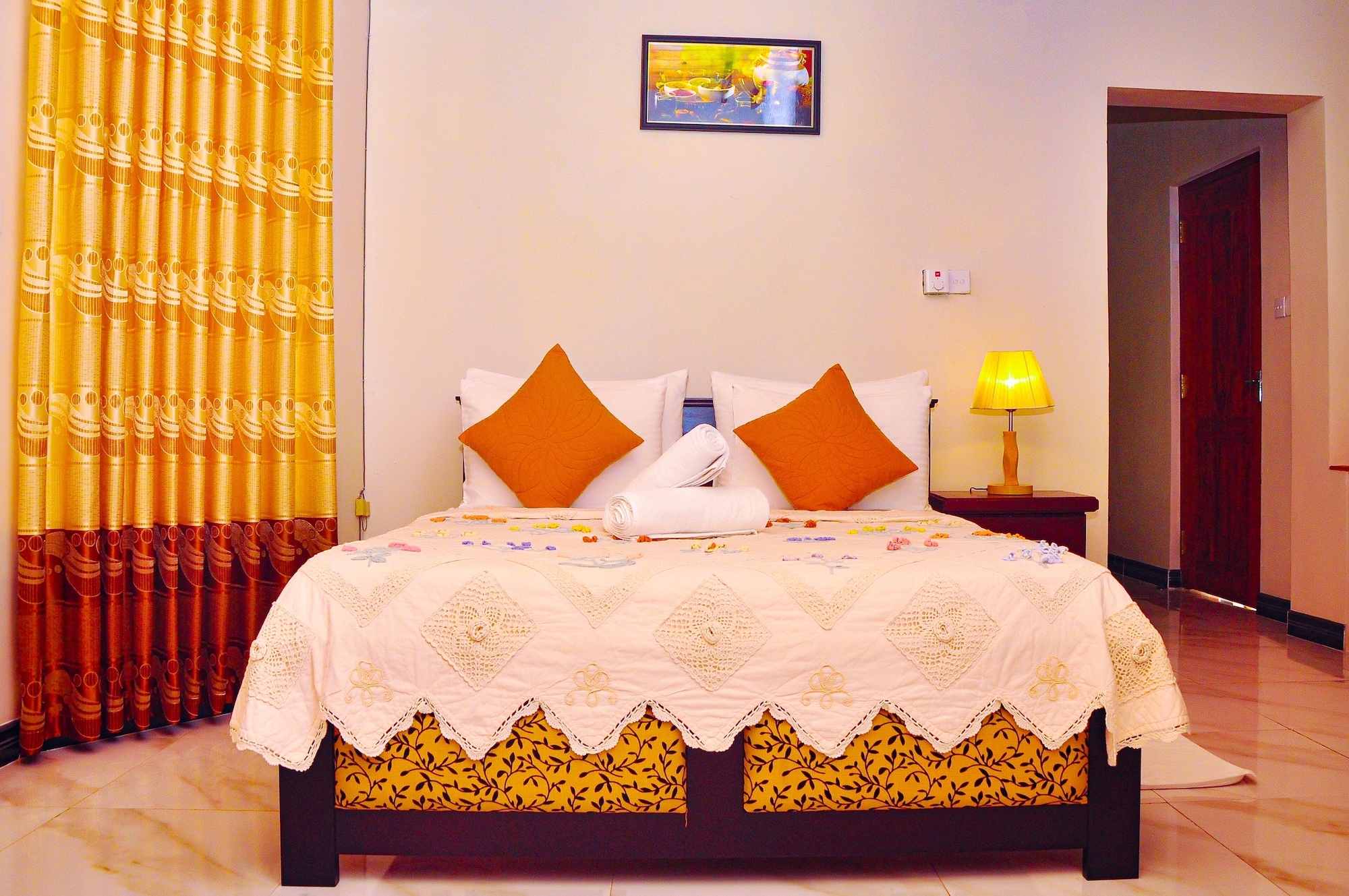 DELUXE, QUADRUPLE, MULTIPLE BEDS, MOUNTAIN VIEW