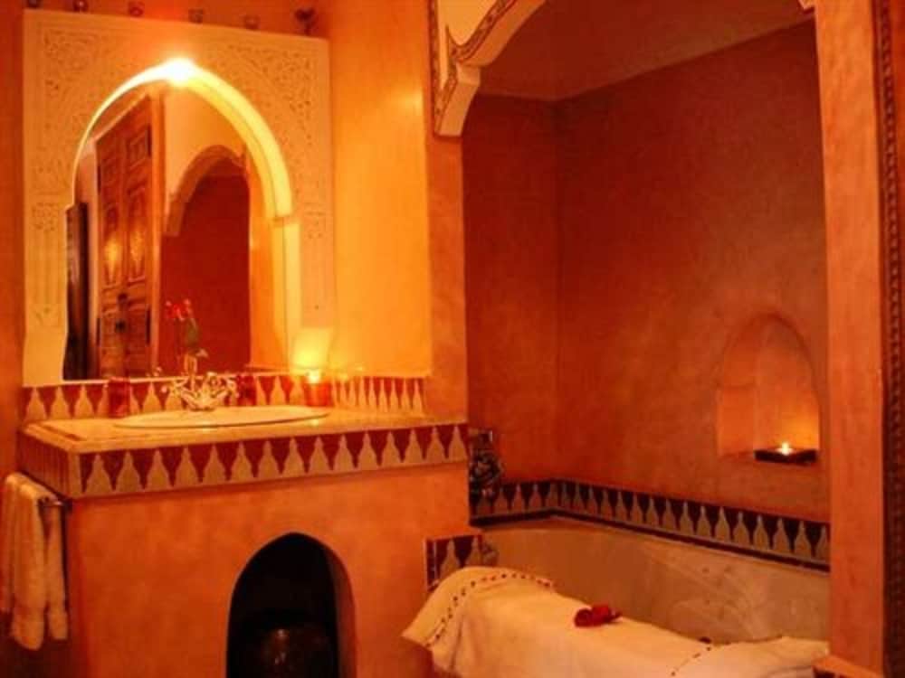 Riad Dar Alhambra 24/50