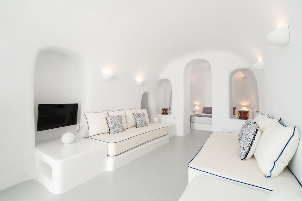 Oia Spirit Boutique Residences 25/50
