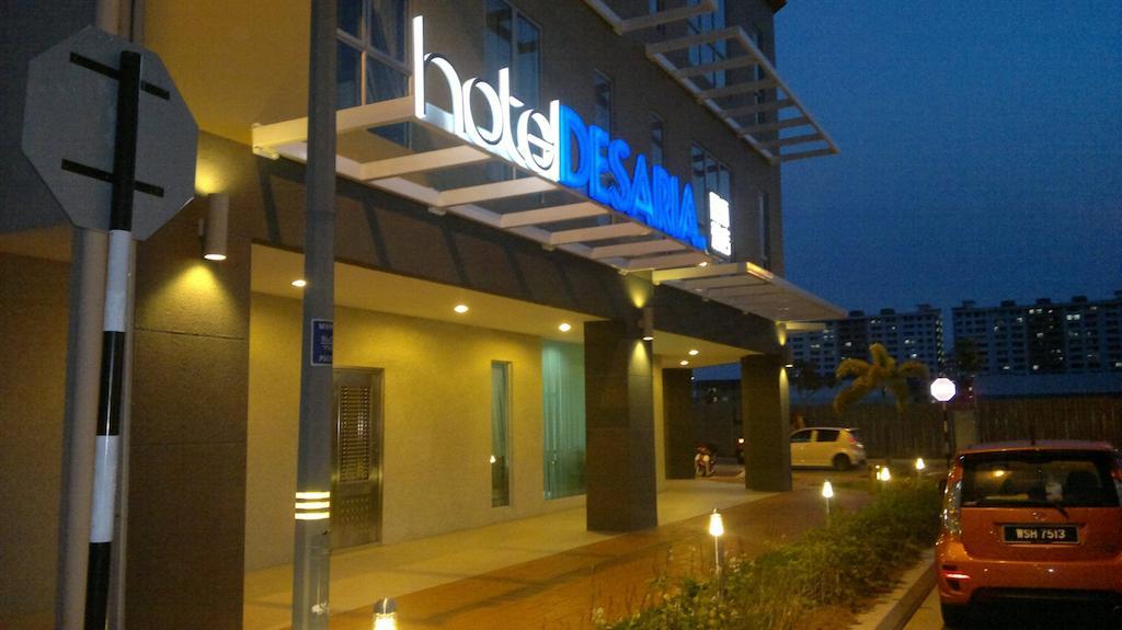 Hotel Desaria 3/32