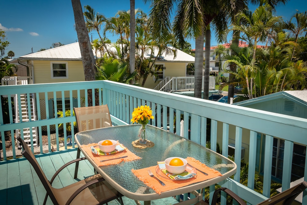Cedar Cove Resort & Cottages 59/78