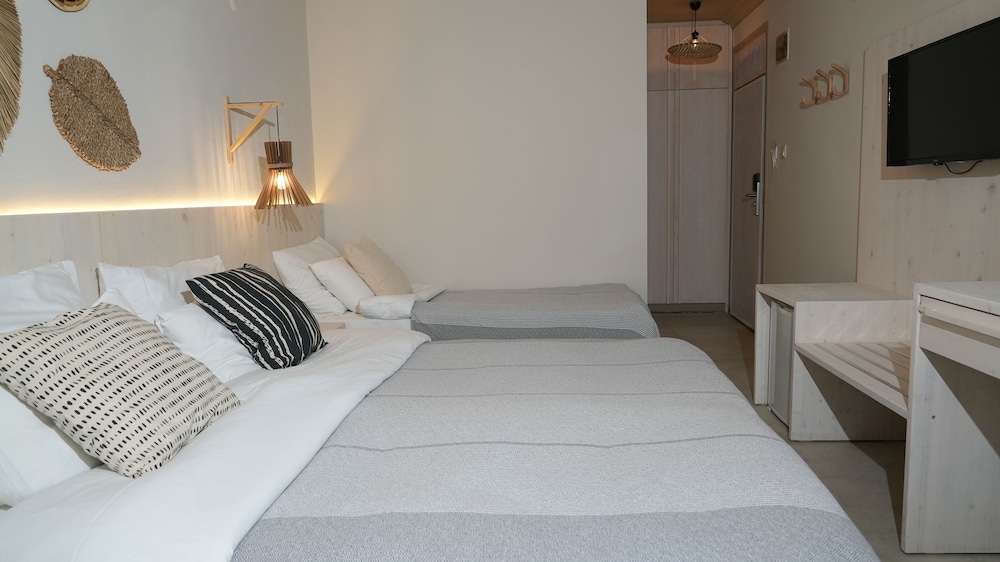 Sun Hotel By En Vie Beach - Adults Only 18/50