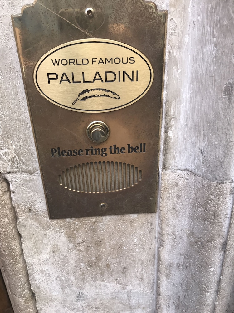Palladini Hostel Rome 21/50