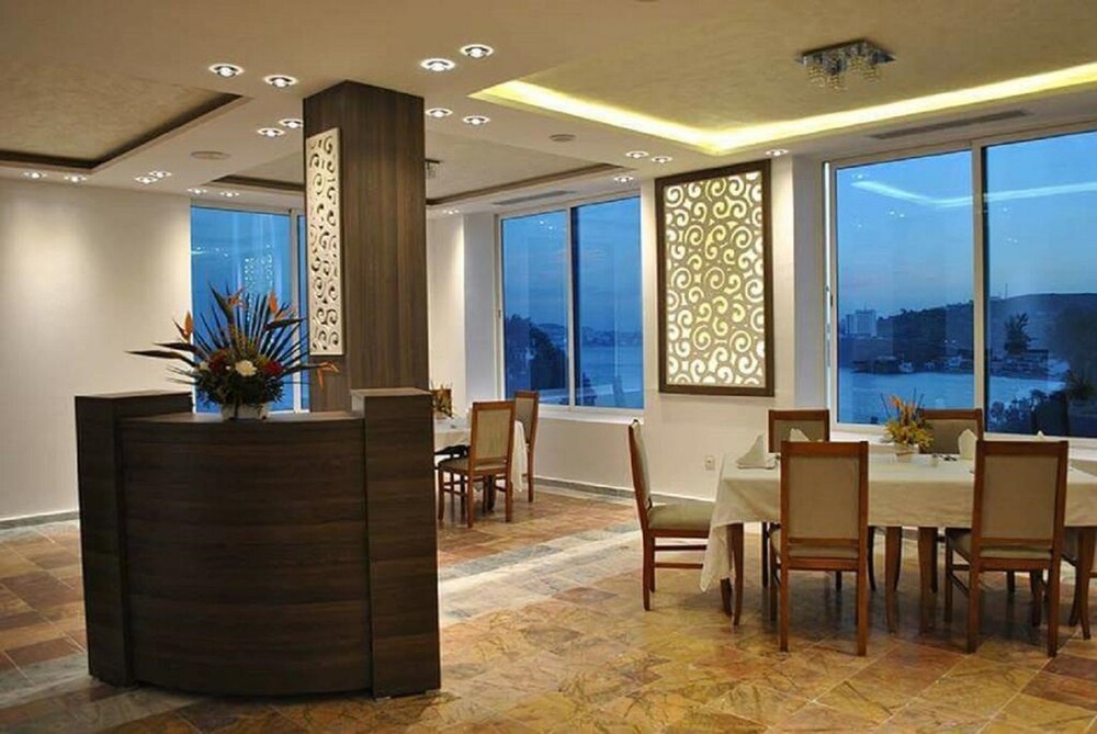 Rym El Djamil Hotel 30/38