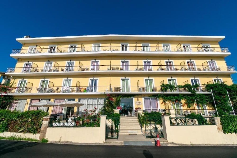 Aegli Hotel 1/64
