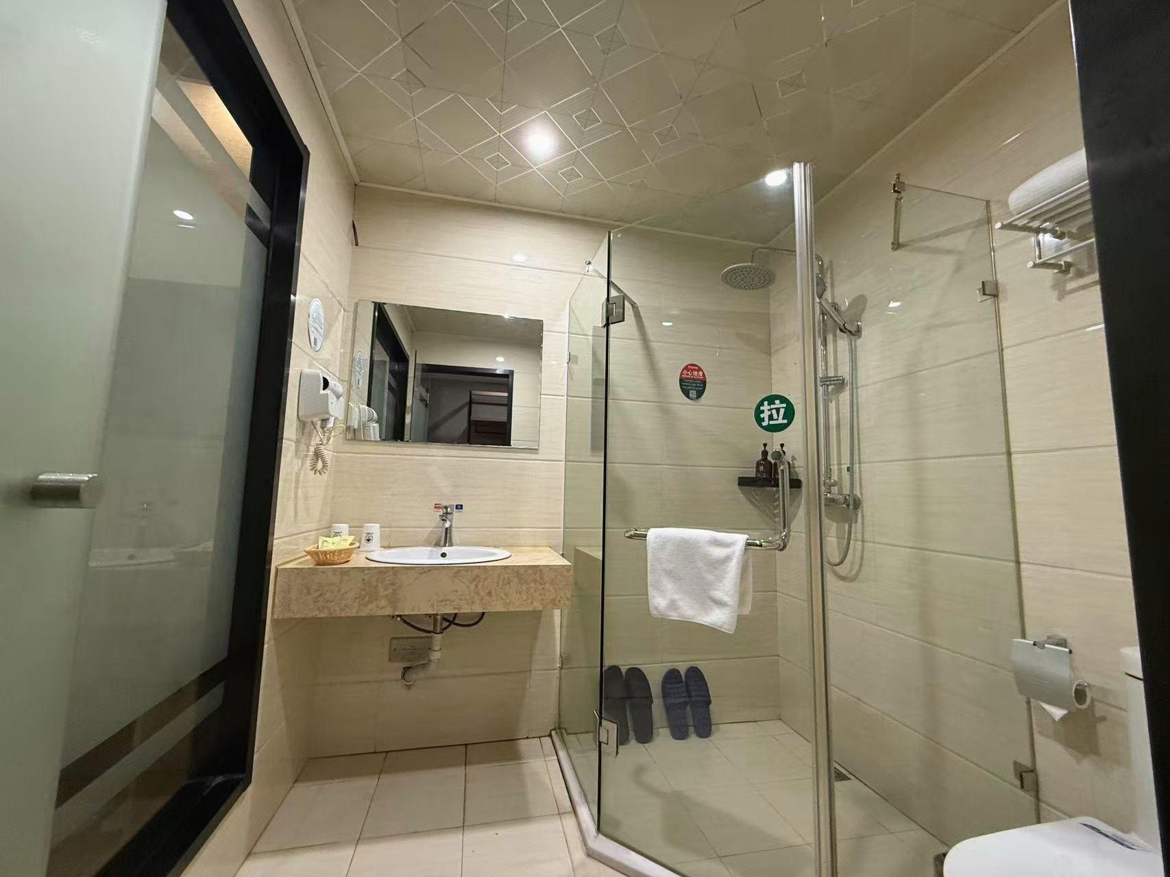 GreenTree Inn Jiangsu Suzhou Kunshan Beimen Road Express Hotel 45/50