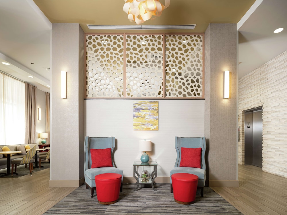 Hampton Inn Wilmington Downtown 17/33