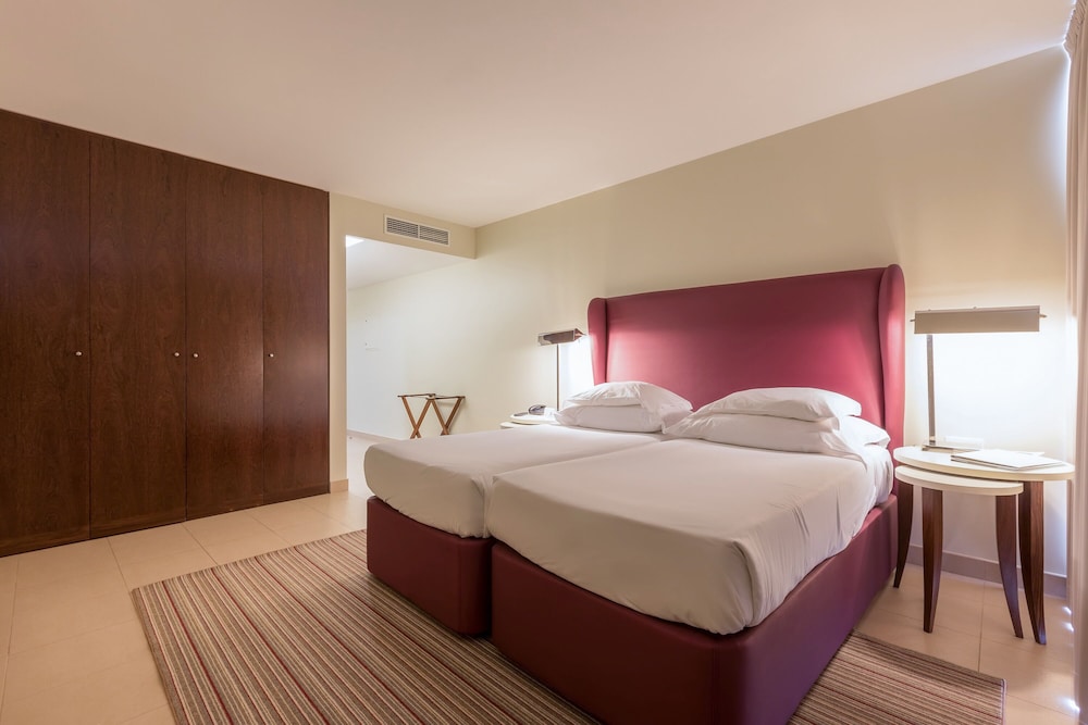 NAU Sao Rafael Suites 14/50