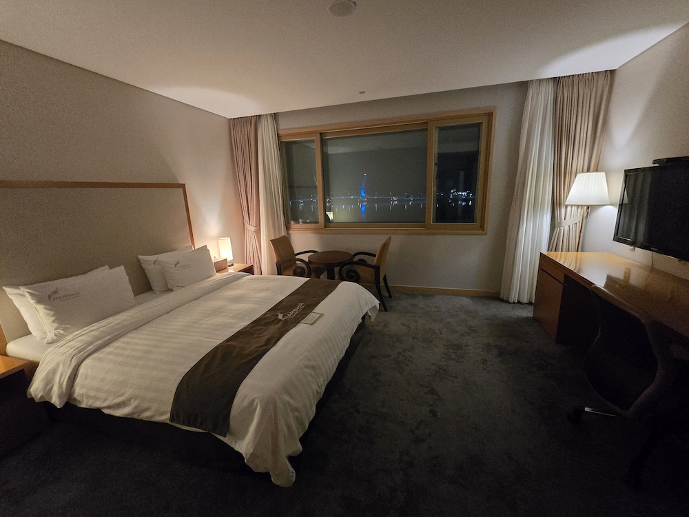 Narsha Hotel 19/53