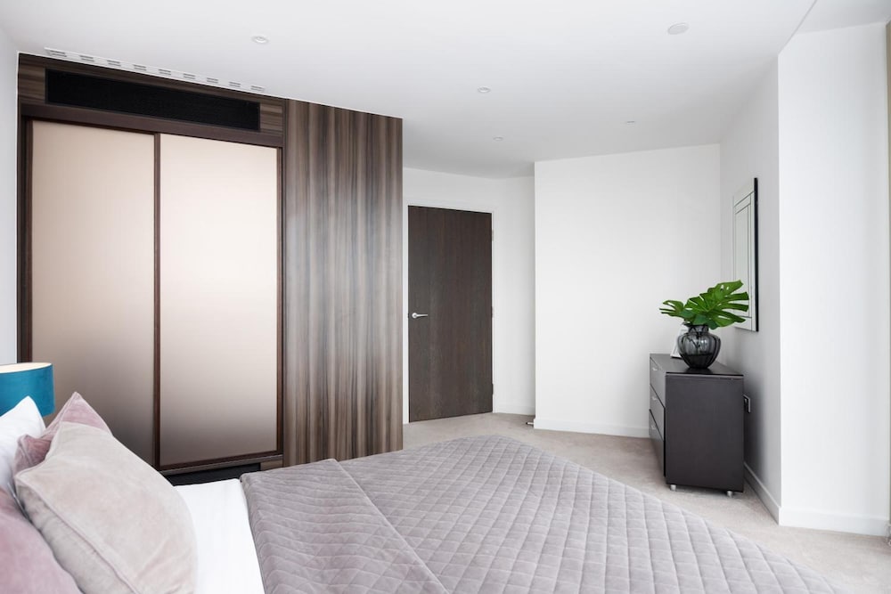 Lexicon Book House Apartments by Squa.re 14/47