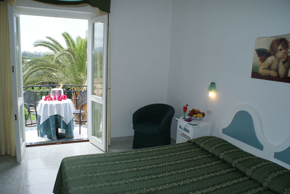 Hotel Ristorante Borgo La Tana 7/50
