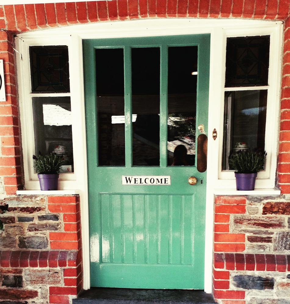 The Countryman Hotel - B&B 5/50